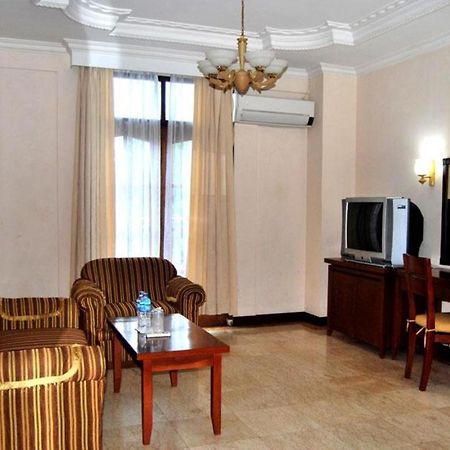 Pia Hotel Pangkalpinang 庞卡兰巴鲁 外观 照片