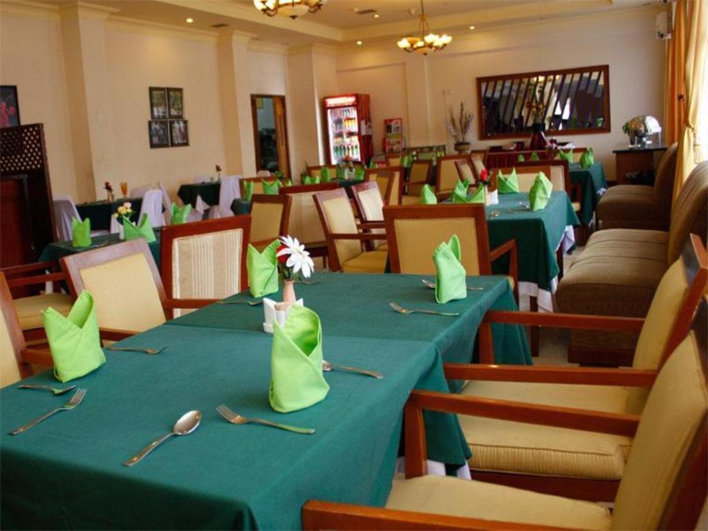 Pia Hotel Pangkalpinang 庞卡兰巴鲁 外观 照片